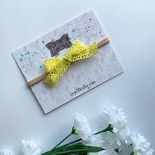 Charger l'image dans la galerie, Dentelle jaune