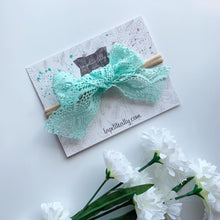 Charger l'image dans la galerie, Dentelle turquoise pâle