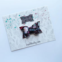 Charger l'image dans la galerie, Fleuris fond bourgogne