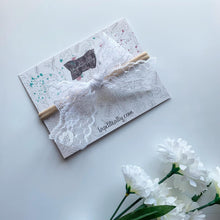 Charger l'image dans la galerie, Dentelle blanche