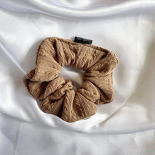 Charger l'image dans la galerie, Chouchou tricot noisette