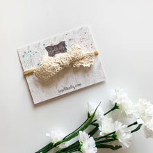 Charger l'image dans la galerie, Dentelle beige