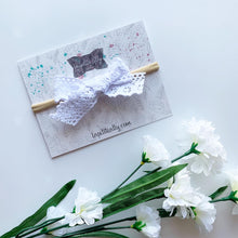 Charger l'image dans la galerie, Dentelle blanche